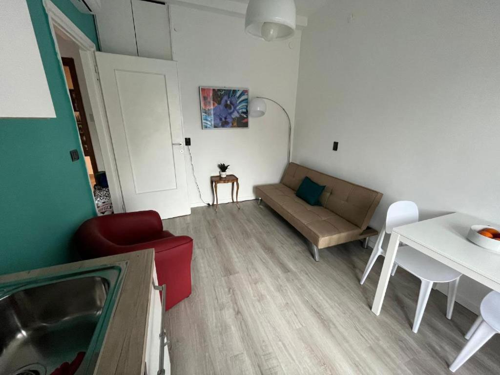 Olimpia Fidias Bilocale Isola Apartment Milan Exterior photo